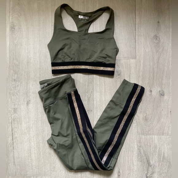 Active set (NWOT) - Picture 4 of 5